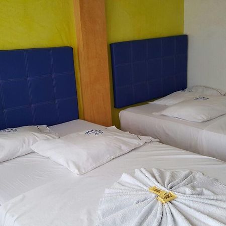 Hotel Confort Cuba Перейра Екстериор снимка